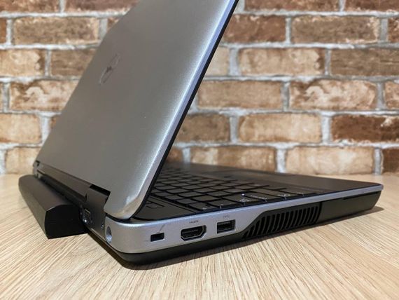 Ноутбук Dell Latitude E6540 15.6 / Intel Core I5 / Radeon 2GB / SSD 480Gb / 8Гб ОПЕРАТИВНОЇ пам'яті | Зображення 3