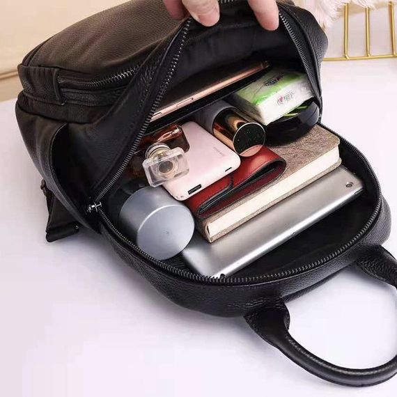 Шкіряний жіночий міський рюкзак на блискавці 23х29х13, сумка наплічна для прогулянок, чорна | Зображення 5