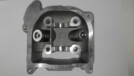 Головка цилиндра   4T GY6 80   (Ø47)   (голая, +клапаны)   BBC