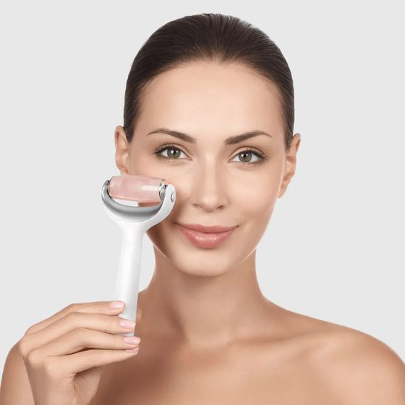 Ролик для голкової мезотерапії обличчя та тіла GESKE MicroNeedle Face&Body Roller 9в1 turquoise, Білий | Зображення 3