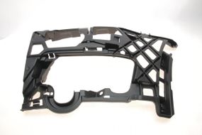 Кронштейн кріплення бампера переднього L VW Golf VII 12-20 88071439502