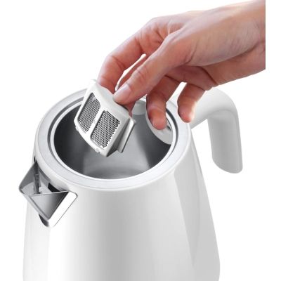 Електрочайник DeLonghi KBY 2011 W (KBY2011W) | Зображення 2
