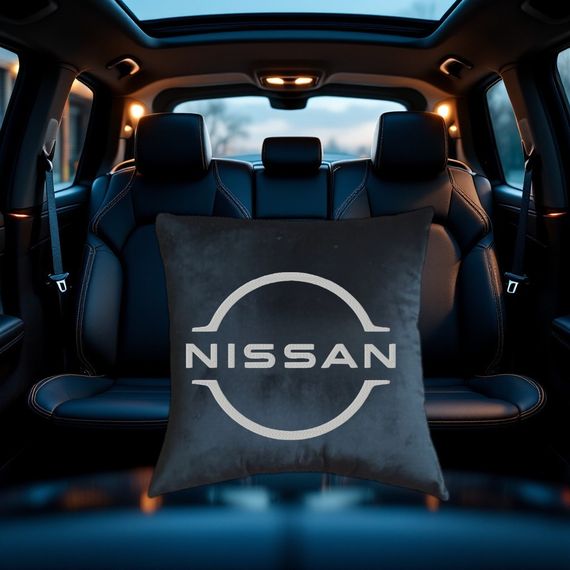 Авто Подушка c вишивкою логотипу марки новий ніссан nissan чорний автомобілісту 03772