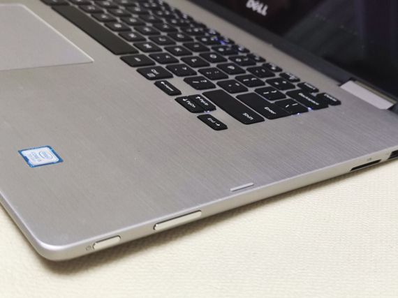 Ноутбук-трансформер Б-класс Dell Inspiron 15 7579 2-in-1 / 15.6" (1920x1080) IPS Touch / Intel Core i5-7200U (2 (4) ядра по 2.5 - 3.1 GHz) / 8 GB DDR3 / 256 GB SSD / Intel HD Graphics 620 / WebCam б/у | Зображення 5