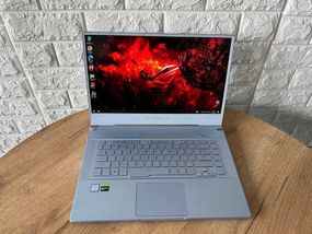 Ноутбук Asus ROG GU502GU 15,6"FHD IPS 240Hz i7 9750H 16Gb SSD 512Gb GTX 1660Ti  Б/В