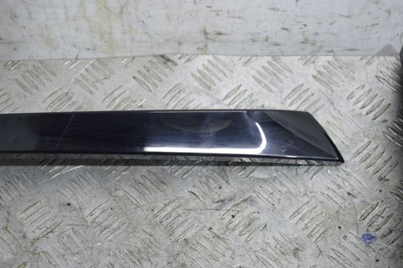 Молдинг багажника задній правий Citroen C4 Picasso 2006-2013 Накладка багажника права Сітроен ц4 Пікассо 9680414180 | Зображення 2