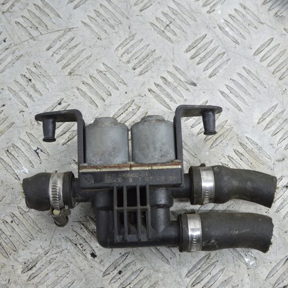 Кран пічки BMW E60 E61 E63 E64 X5 Клапан обігрівача БМВ е60 е61 е63 е64 х5 64116906652 6906652