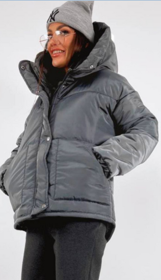 Женская стеганая куртка с капюшоном из плащевки YN7124 размер 48/52, цвет темно-серый | Зображення 2
