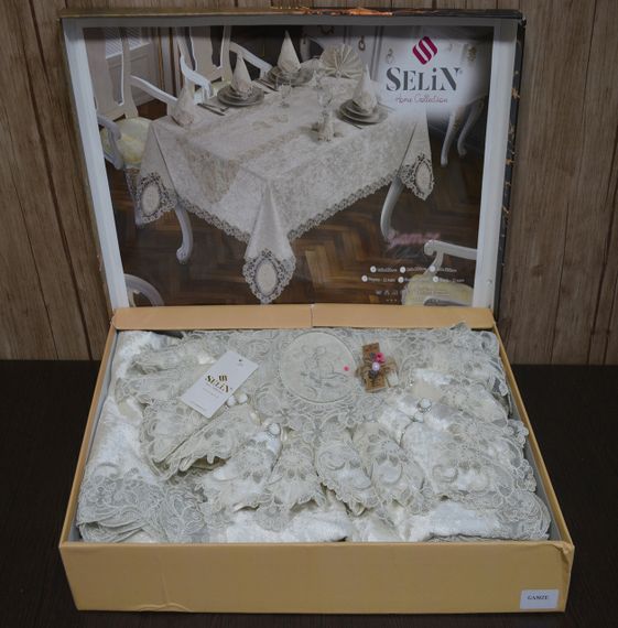 Велюрова скатертина з ранером Selin Gamze Set 160×220+12 серветок Кремова | Зображення 1