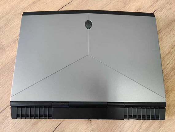 Ноутбук Dell Alienware 15 R3 15.6 FHD/IPS/i7 7700HQ/16Gb/SSD128+HDD1Tb/GTX1070-8Gb | Зображення 4