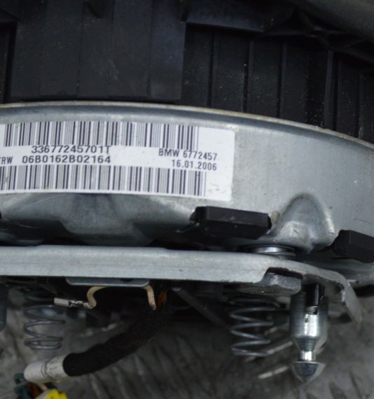 Подушка безпеки водія airbag BMW E81 E82 E87 E88 2004-2013 Подушка керма аірбаг БМВ е81 е87 6772457 | Зображення 2