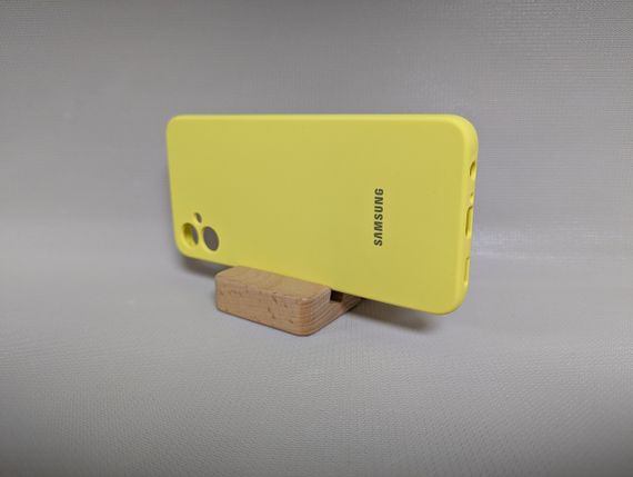 Samsung Galaxy A05 | Протиударний чохол з логотипом | Soft Touch | жовтий | Зображення 3