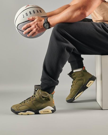 Кросівки  Air Jordan Retro 6 Trav1is Sco1tt ‘Olive’ 45 28