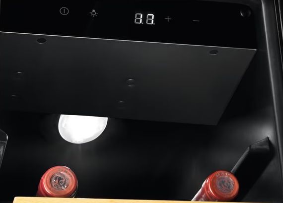 Холодильник Electrolux вбудований для вина EWUS020B5B | Зображення 6