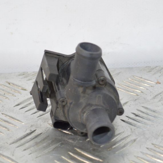 Водяний насос 1.8 / 2.0 / 3.0 Volkswagen Golf Jetta Beetle 2012-2025 Помпа водяна Фольксваген Гольф Джетта Бітл 06H121601J
