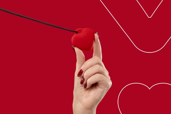 Мінівібратор «Сердечко» FairyGasm PleasureStone red, 9 режимів, на шнурку | Зображення 5