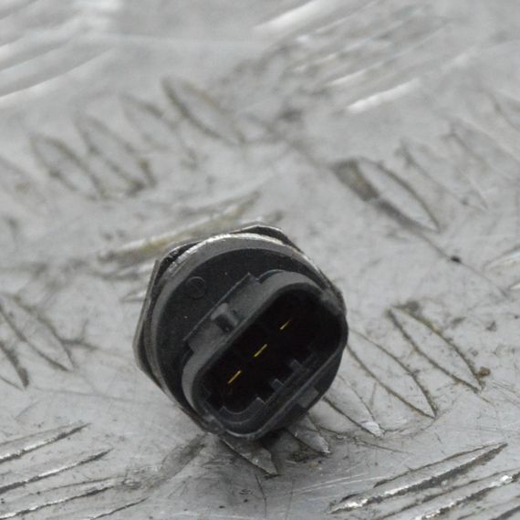 Датчик тиску палива Fiat 500 Doblo Ducato Fiorino Panda 2006-2024 Датчик тиску палива Фіат 0281006164 | Зображення 1