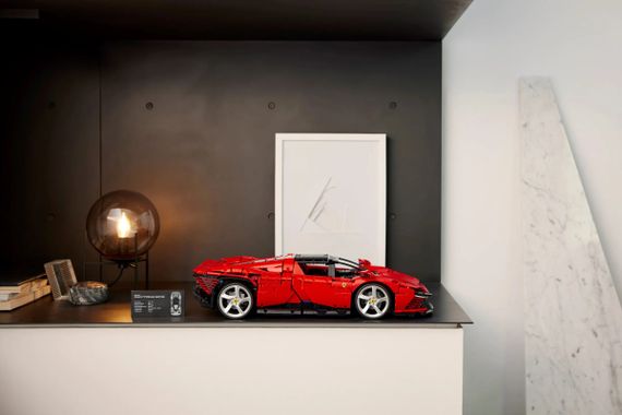 Конструктор LEGO Technic Ferrari Daytona SP3 42143 | Зображення 3