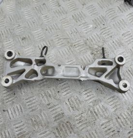 Кронштейн двигуна правий 1.6 16V Peugeot 207 2006-2012 Лапа опора подушки двигуна Пежо 207 9654165780