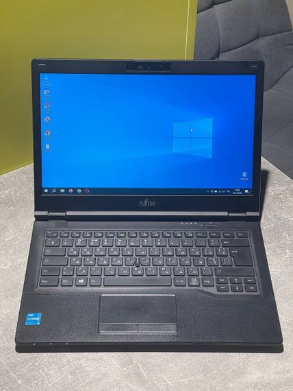 Ноутбук Fujitsu LifeBook E5411 / 14" (1920x1080) IPS / Intel Core i3-1115G4 (2 (4) ядра по 1.7 - 4.1 GHz) / 8 GB DDR4 / 240 GB SSD / Intel UHD Graphics / WebCam / 4G б/у | Зображення 1