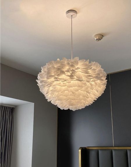 Люстра підвісна з пір'ям на 3 лампочки 26706 Білий 40-120х60х60 см. | Зображення 2