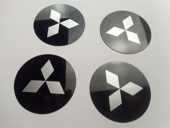 Емблема MITSUBISHI на ковпак SJS (Туреччина) (к-т 4 шт.) продається тільки з ковпаками