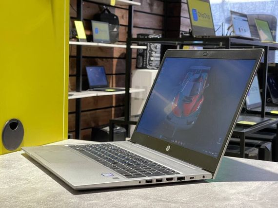 Ноутбук HP ProBook 450 G6 / 15.6" (1366x768) TN / Intel Core i5-8250U (4 (8) ядра по 1.6 - 3.4 GHz) / 16 GB DDR4 / 240 GB SSD / Intel UHD Graphics 620 / WebCam / 4G (LTE) б/у | Зображення 3