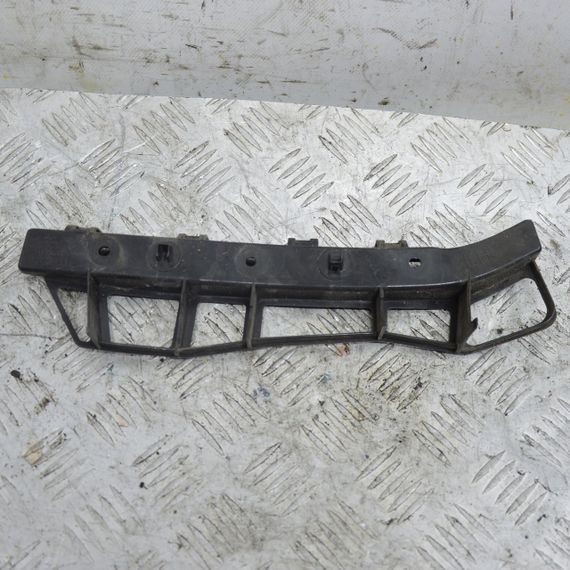 Кронштейн заднього бампера лівий Hyundai i30 2007-2012 Кріплення бампера задня ліва Хюндай 866132L000 | Зображення 1