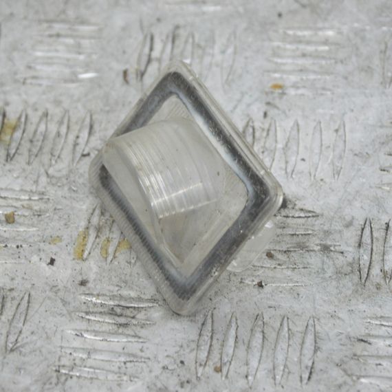 Плафон підсвічування номерного знака Mazda 5 2005-2010 Ліхтар освітлення заднього номера Мазда 5 P4987 | Зображення 1