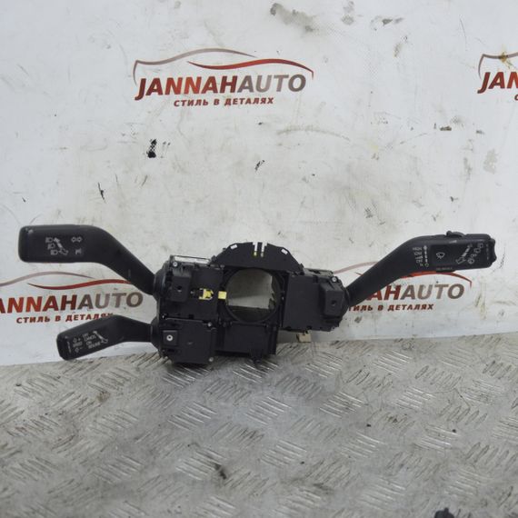 Підрульовий перемикач в зборі Volkswagen Passat B6 2005-2010 Перемикач шлейф Фольксваген 3C9953507BK