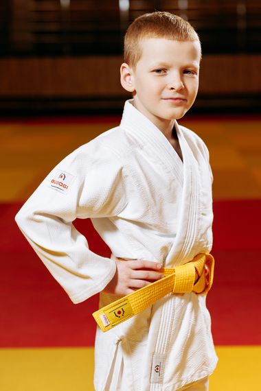 Біле дитяче кімоно для хлопчиків, дзюдо, TM BUDOGI серія BEGINNER, зріст 150 см, щільність 350 гр/м.кв. | Зображення 2