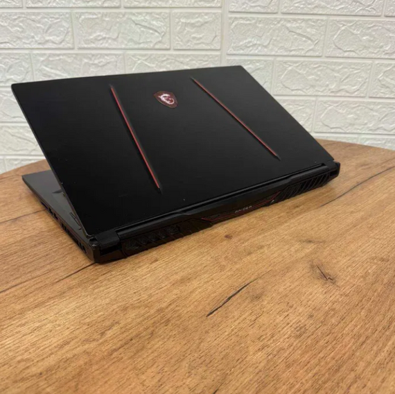 Ноутбук MSI GE75 Raider 10SE 144Hz i7 10750H 16GB SSD 512GB RTX 2060  Б/В | Зображення 2