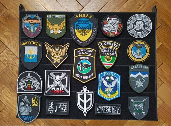 Стенд для шевронов 50*80см (черный)
