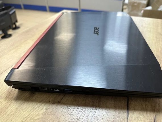 Ноутбук Acer Nitro 5 15.6" FHD IPS i5 8300H/8Gb/256Gb SSD/GTX 1050Ti-4Gb | Зображення 3