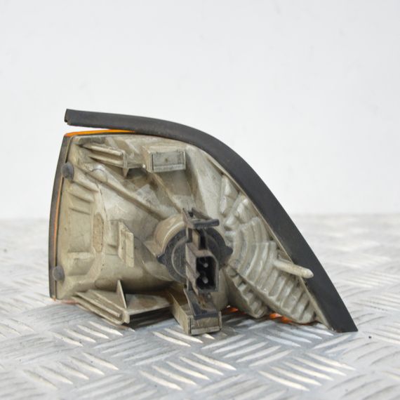 Покажчик повороту правий BMW E36 1990-2001 жовтий Поворотник правий БМВ е36 1384032 | Зображення 1