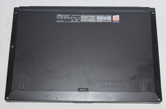 Ігровий ноутбук ASUS ROG Zephyrus GM501GS / 15.6" (1920x1080) IPS / Intel Core i7-8750H (6 (12) ядер по 2.2 - 4.1 GHz) / 16 GB DDR4 / 500 GB SSD / nVidia GeForce GTX 1070, 8 GB GDDR5, 256-bit / WebCam б/в | Зображення 2