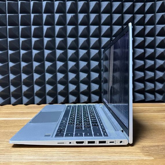 Ультрабук Б-клас HP ProBook 440 G9 / 14" (1920x1080) IPS / AMD Ryzen 3 5400U (4 (8) ядер по 2.6 - 4.0 GHz) / 8 GB DDR4 / 256 GB SSD / AMD Radeon Vega 6 Graphics / WebCam б/в | Зображення 5