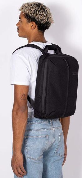 Міський рюкзак 15L Ucon Acrobatics Janne Backpack чорний | Зображення 1