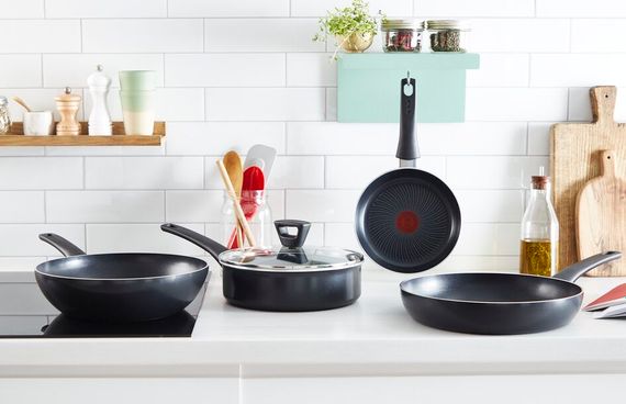 Сковорода Tefal Generous Cook, 28см, алюміній, бакеліт, чорний (C2770653) | Зображення 1