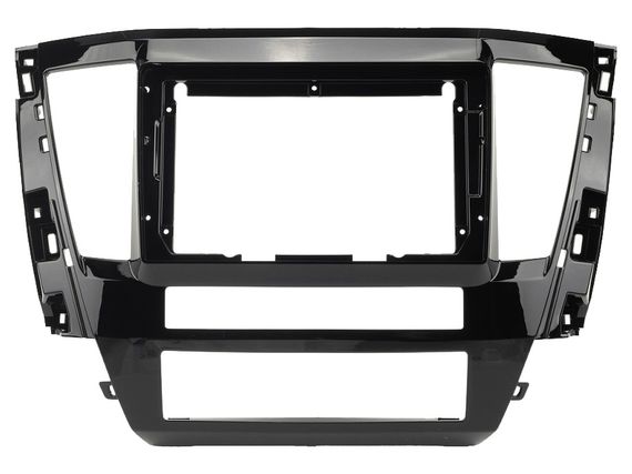 Перехідна рамка Mitsubishi Pajero Sport Carav 22-735