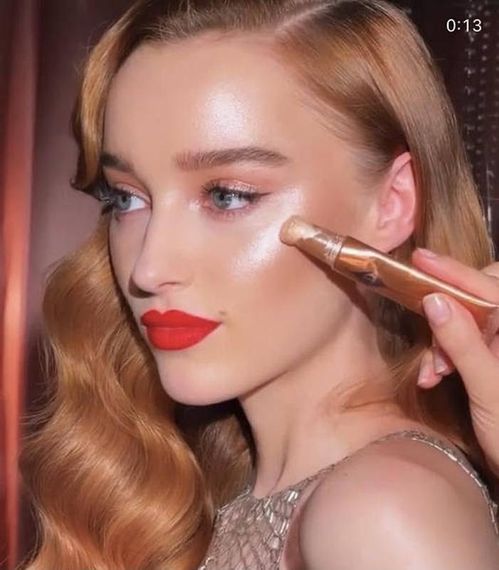 Кремовий хайлайтер Charlotte Tilbury Hollywood Beauty Light Wand - Spotlight (12 ml) | Зображення 3