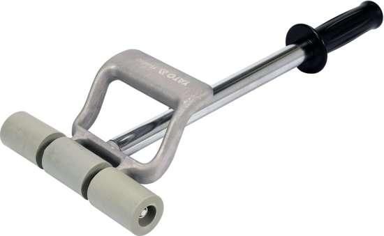 Валик притискний гума 38x190 мм сталева ручка телескоп 450-690 мм YATO YT-44152