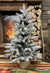 Ёлка Classic литая в мешковине 90 см заснеженная