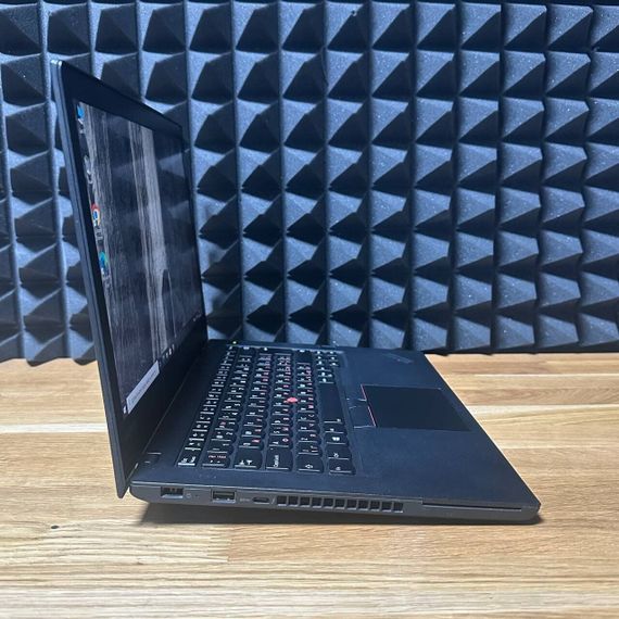 Ноутбук Lenovo ThinkPad T470 / 14" (1920x1080) IPS / Intel Core i5-6200U (2 (4) ядра по 2.3 - 2.8 GHz) / 8 GB DDR4 / 256 GB SSD / Intel HD Graphics 520 / WebCam б/в | Зображення 2