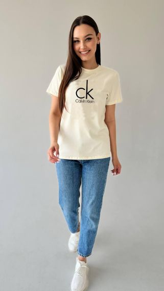 Жіноча футболка Calvin Klein молоко