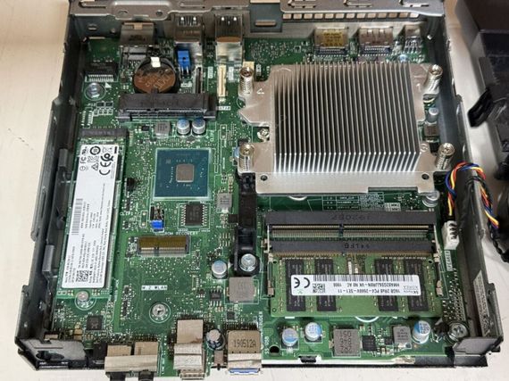 Неттоп Dell OptiPlex 5060 Micro USFF / Intel Core i5-8500T (6 ядер по 2.1 - 3.5 GHz) / 16 GB DDR4 / 500 GB SSD / Intel UHD Graphics 630 / 90W / Блок живлення в комплекті б/в | Зображення 6