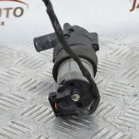 Додатковий водяний насос Mercedes C-Class W203 помпа циркуляції води Мерседес Ц-клас 2038350064 | Зображення 1