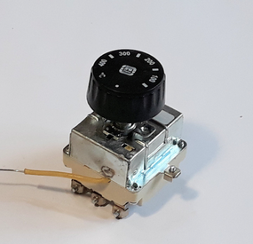 Терморегулятор капілярний трьохполюсний 50-400°С MMG Угорщина