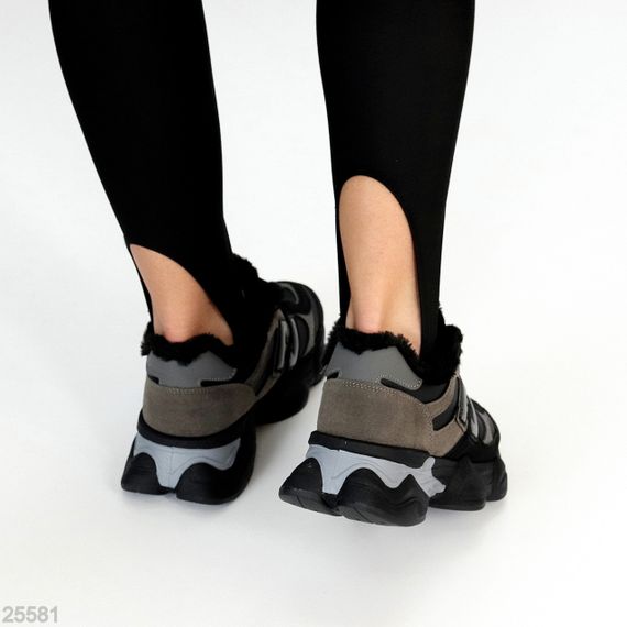 Круті зимові чорні сірі молодіжні кросівки на потовщеній підошві | Зображення 4