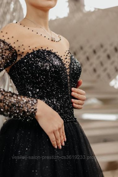 Чорна випускна сукня, розмір 42-44